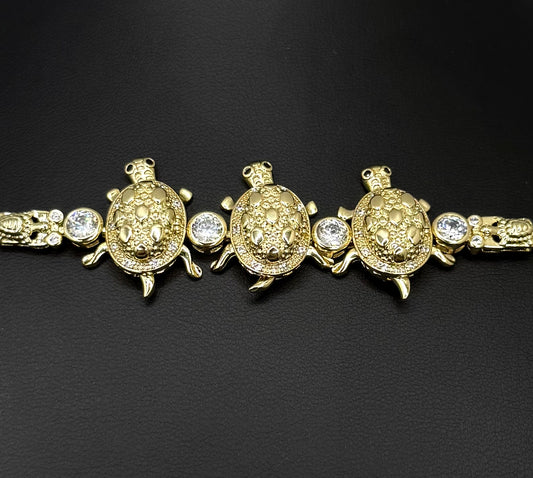 Three Turtles Design Bracelet